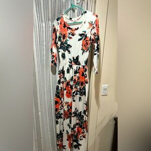 Jessakae Maxi floral dress. Great for spring.